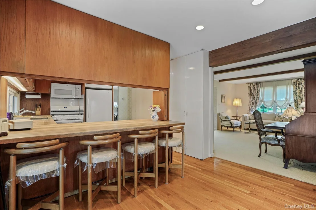 Photo of 7 Lookout Place