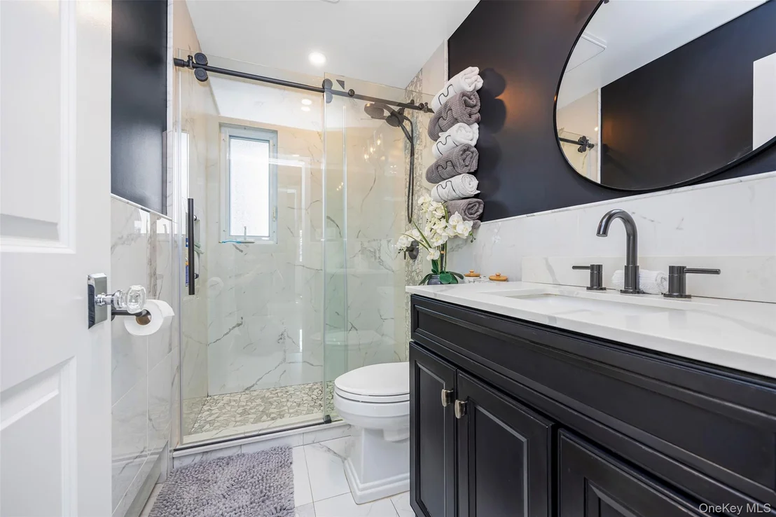 Photo of 4185 Harriet Road