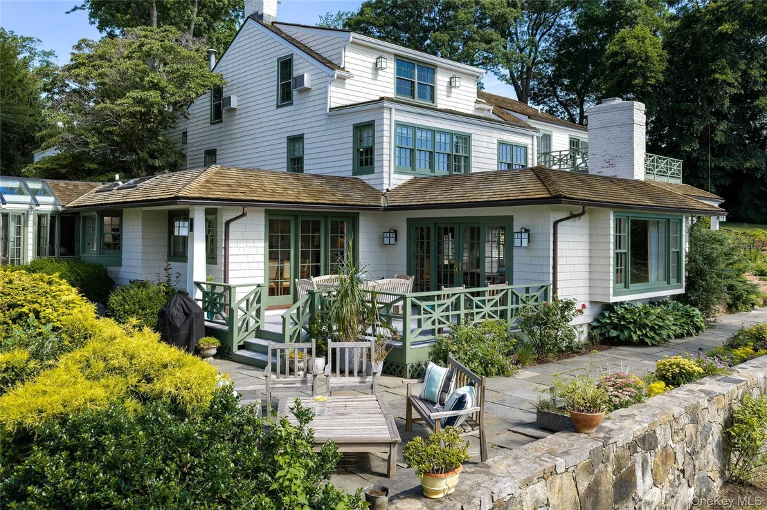 Photo of 87 Hix Avenue