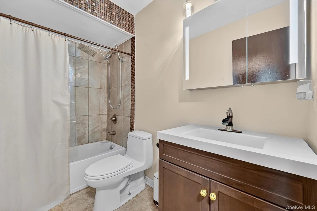 Photo of 22 Cambridge Circle
