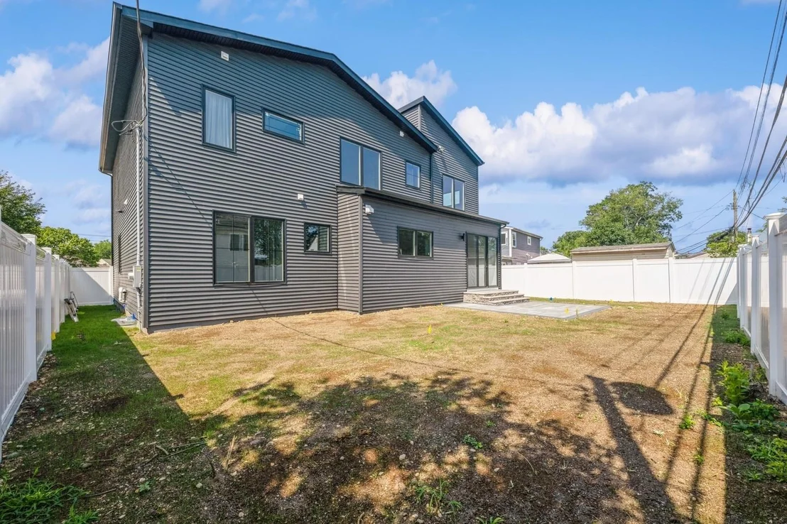 Photo of 20 Periwinkle Road
