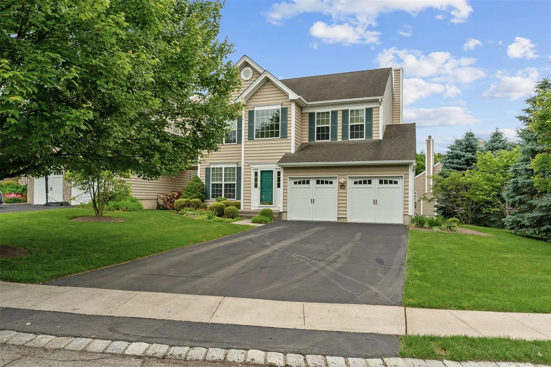 Photo of 640 Creekside Lane