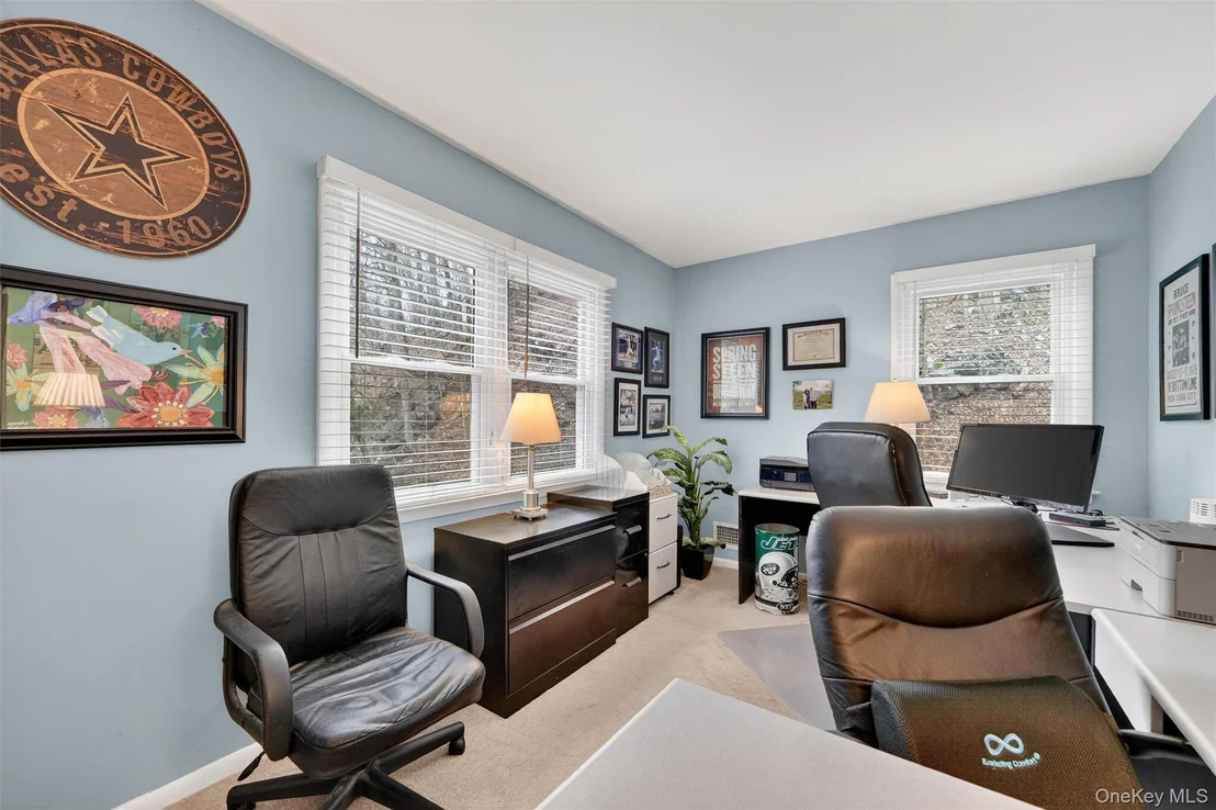 Photo of 18 Clovebrook Road