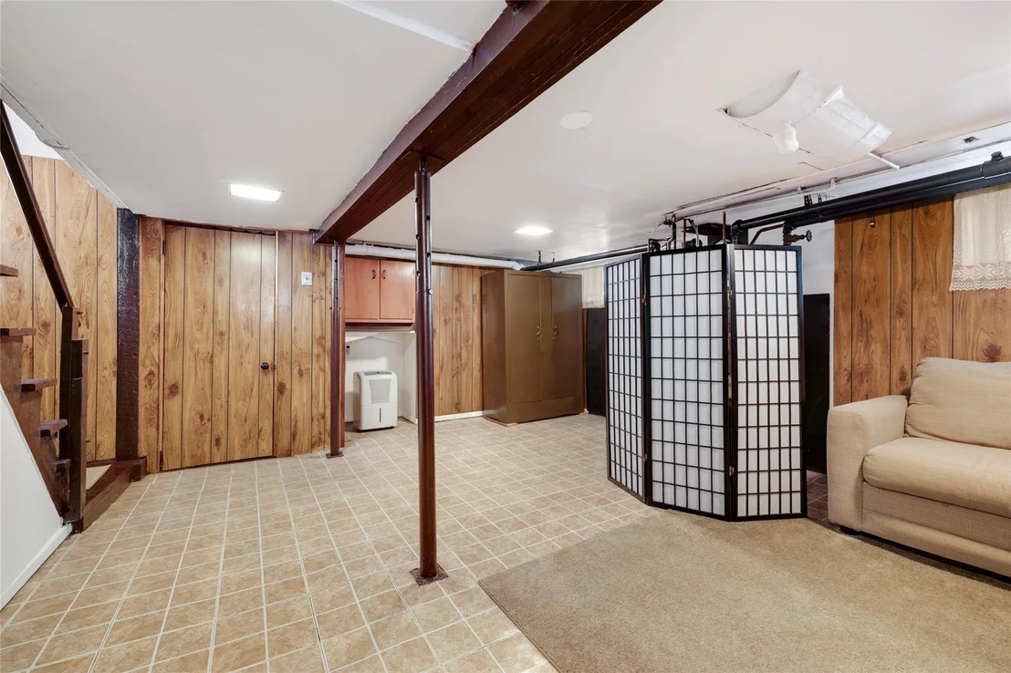 Photo of 47 Pine Avenue