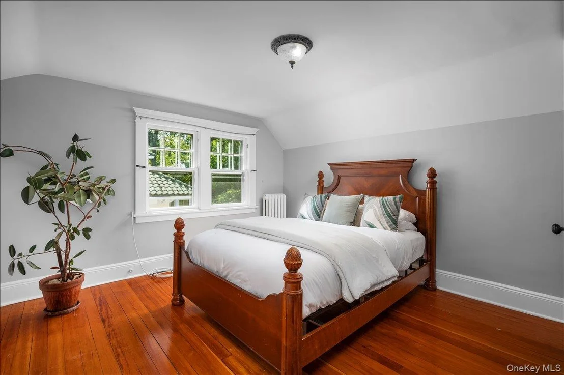 Photo of 89 Young Avenue
