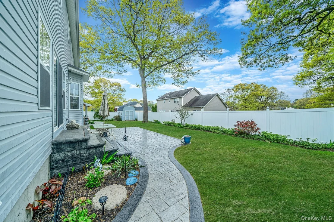 Photo of 73 Elm Avenue