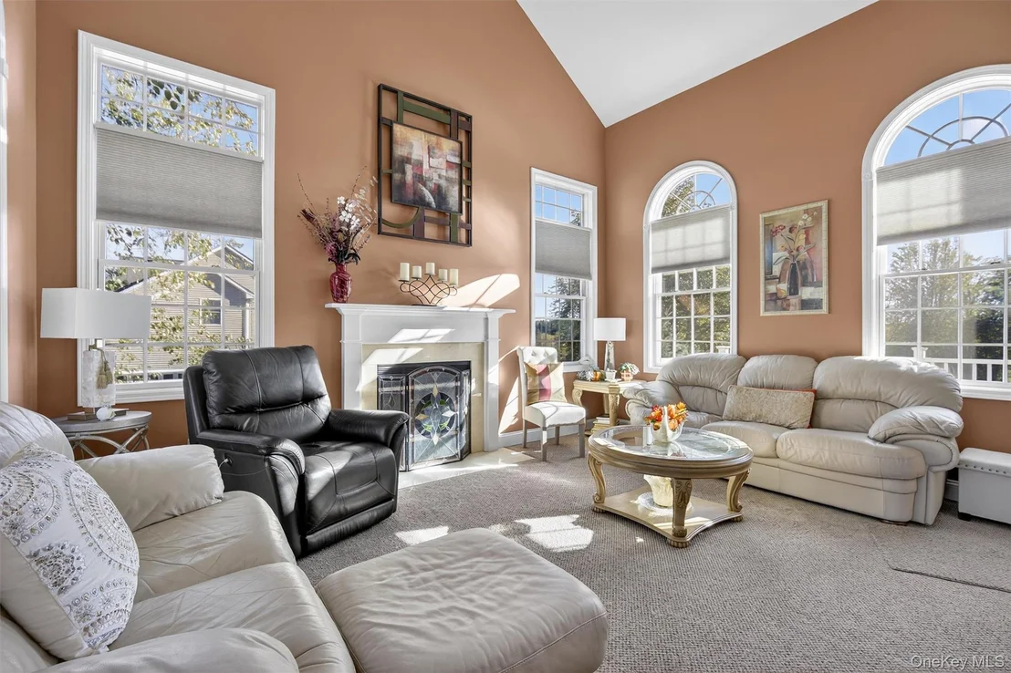 Photo of 15 Champlain Drive