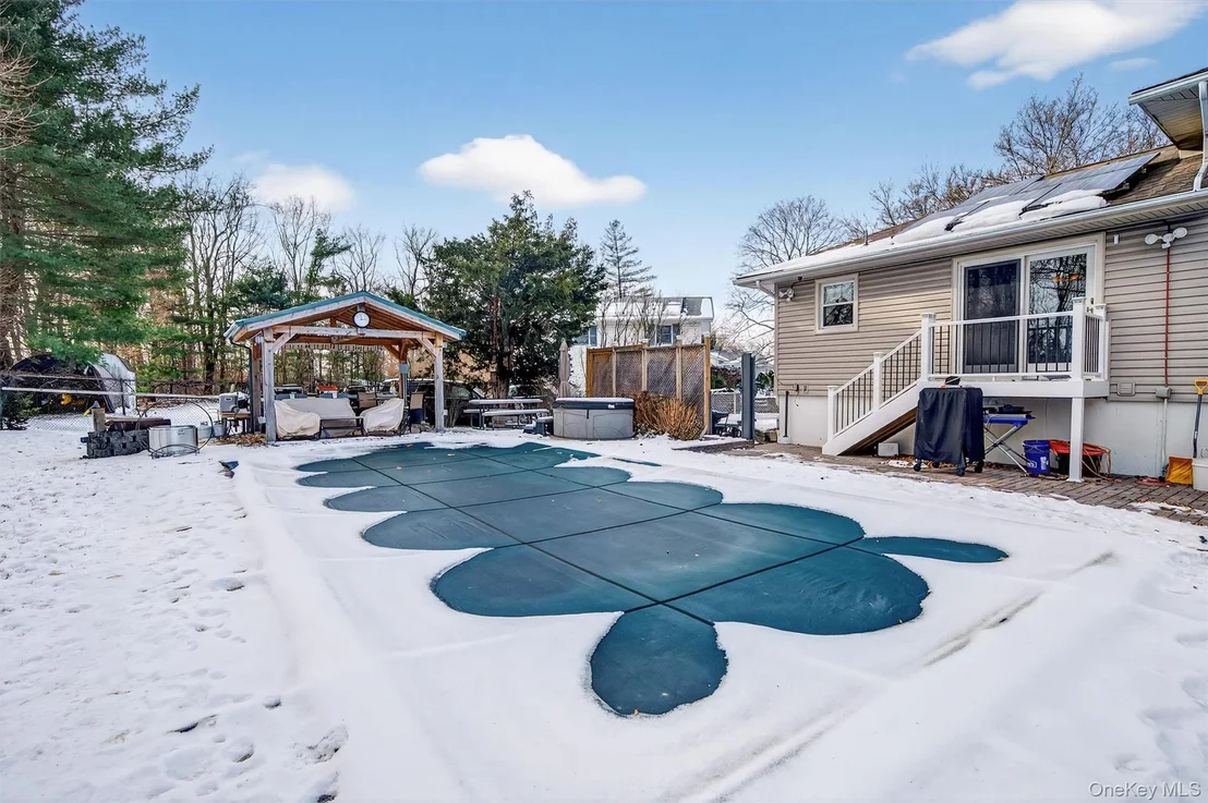 Photo of 21 Scotchtown Drive