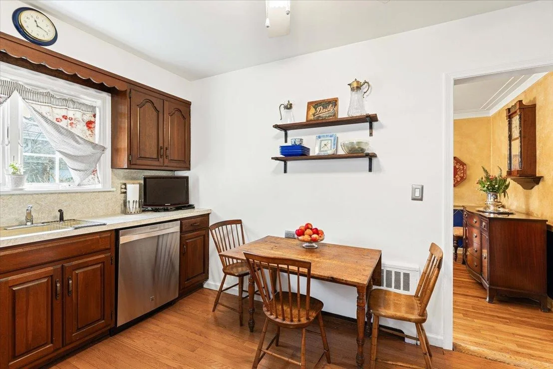 Photo of 79 Algonquin Road