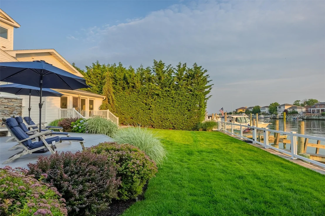 Photo of 2904 Harbor Road