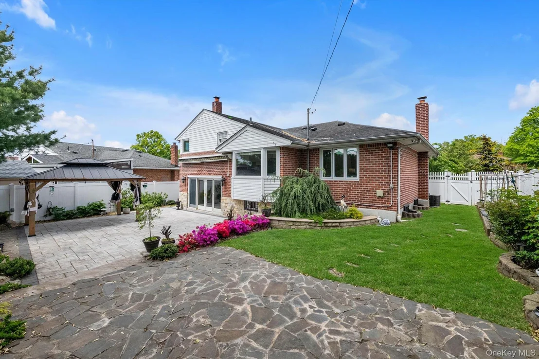 Photo of 98 Belmont Circle