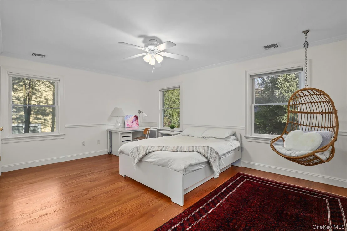 Photo of 66 Roundabend Road