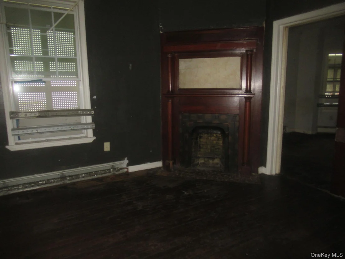 Photo of 35 Carpenter Avenue