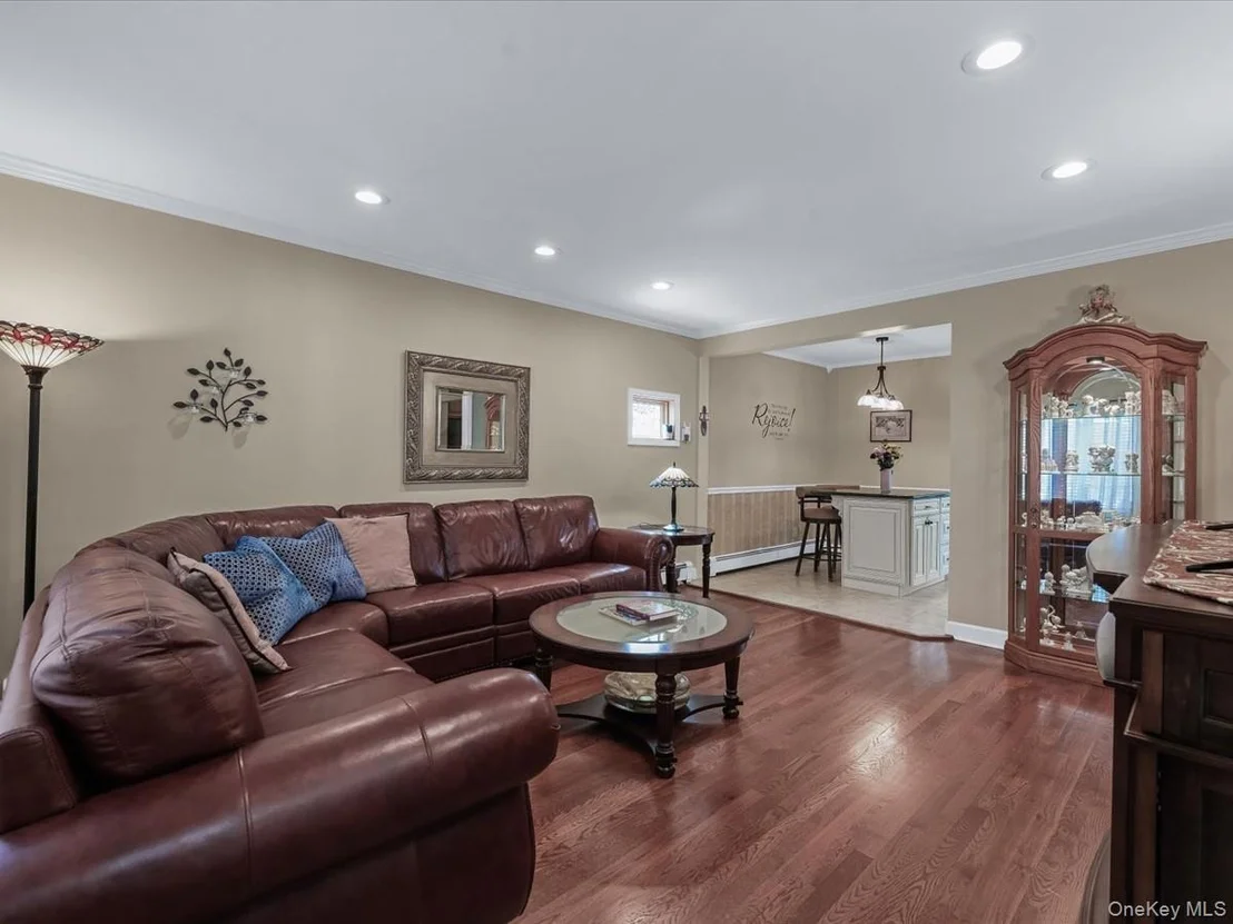 Photo of 42 Tottenham Place