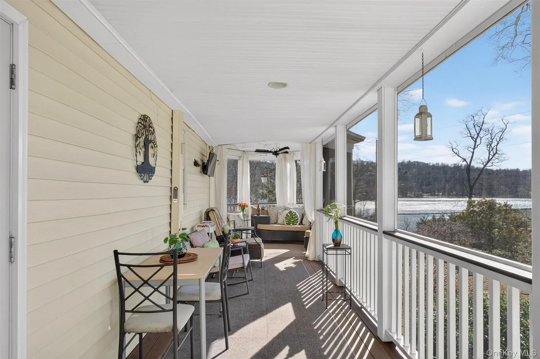 Photo of 255 Haviland Drive