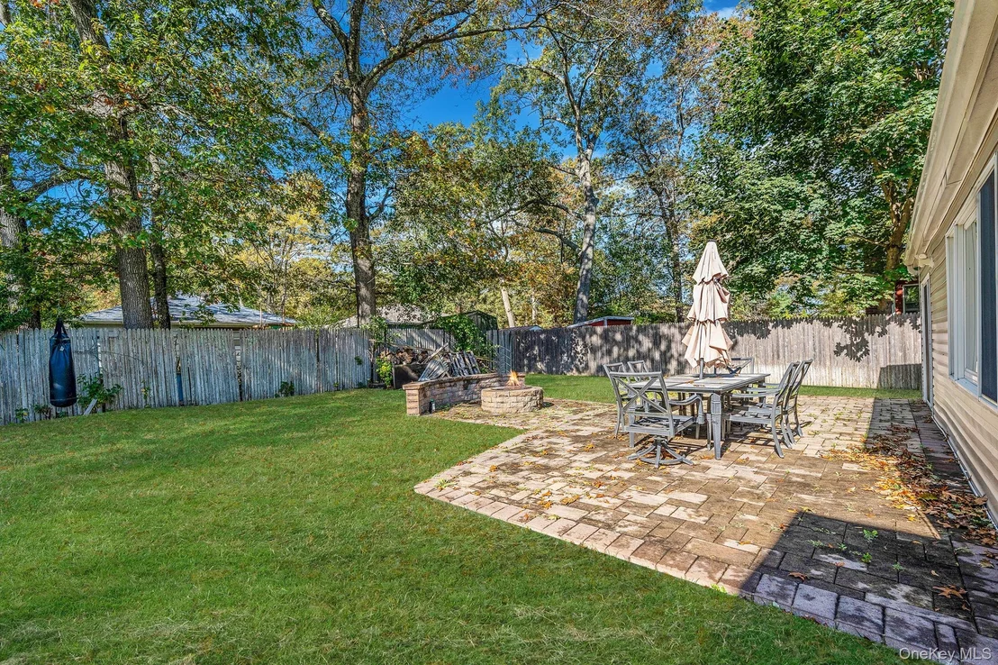 Photo of 128 Lakeside Trail