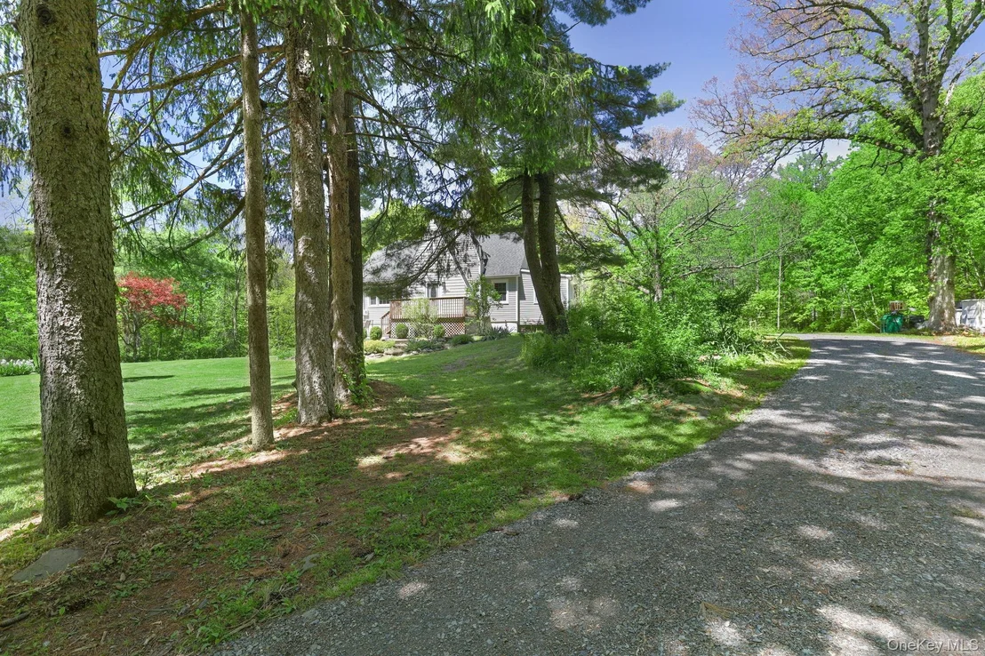 Photo of 94 Smithtown Road