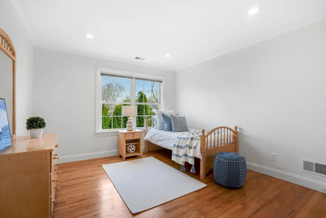 Photo of 5 White Birch Drive
