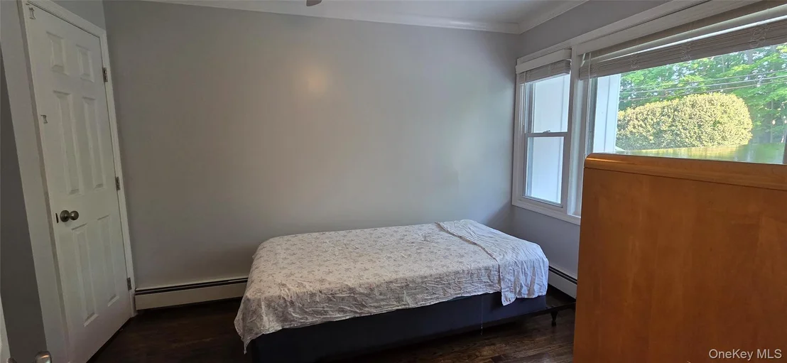 Photo of 522 Moriches Road