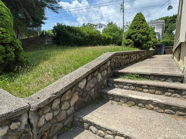 Photo of 10 Forest Avenue