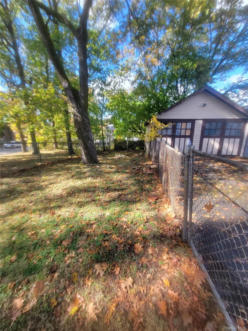 Photo of 29 Lewis Avenue