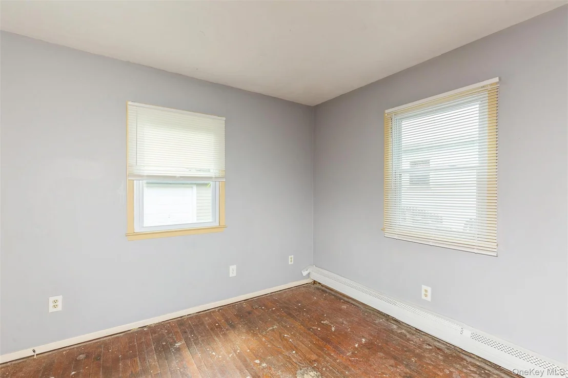 Photo of 23 S Summit Avenue