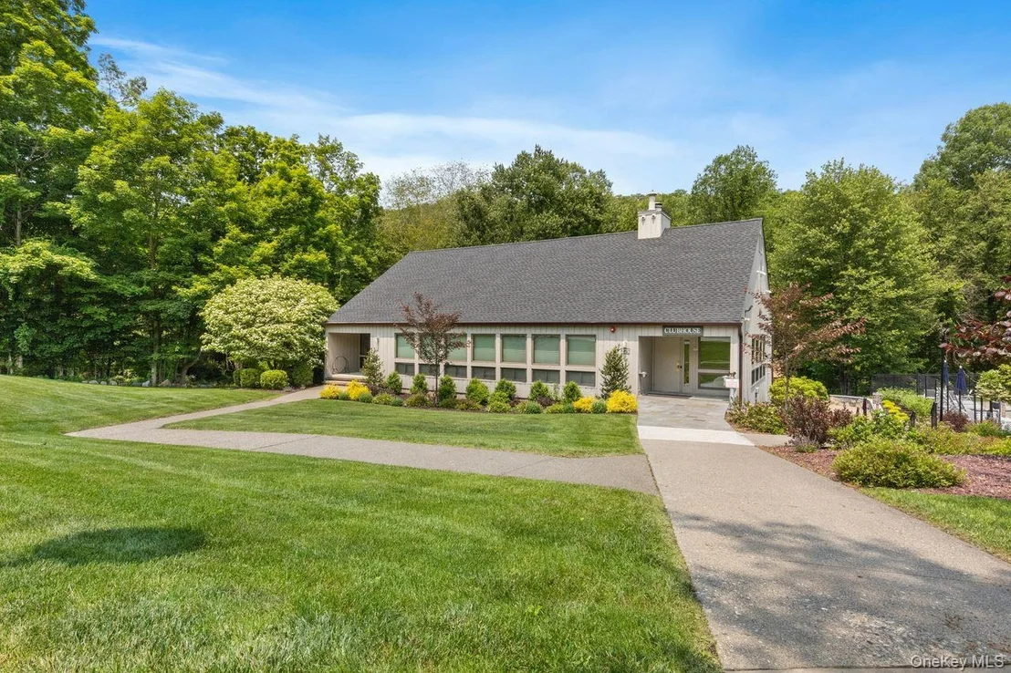Photo of 170 Arbor Crest