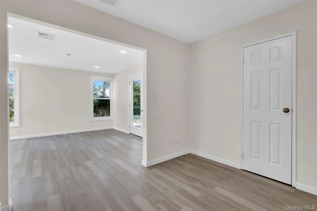 Photo of 339 Barton Avenue