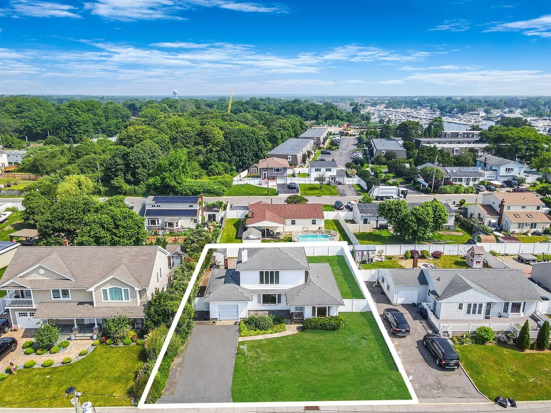 Photo of 35 Sunset Lane