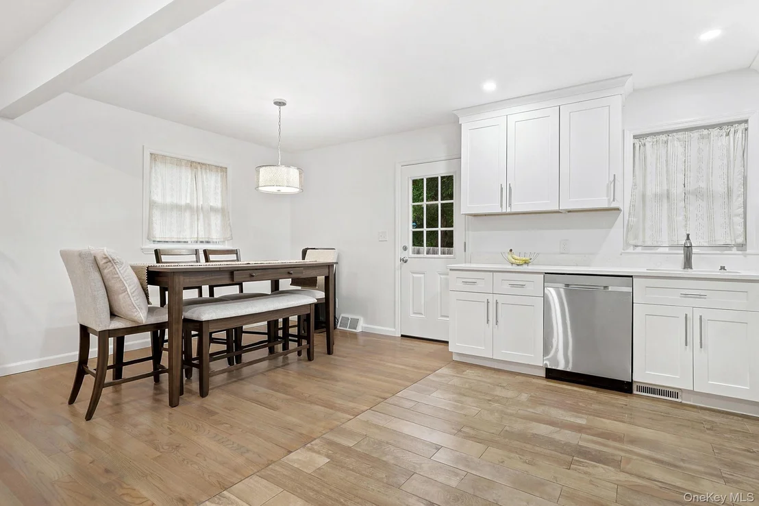 Photo of 47 Riverview Drive