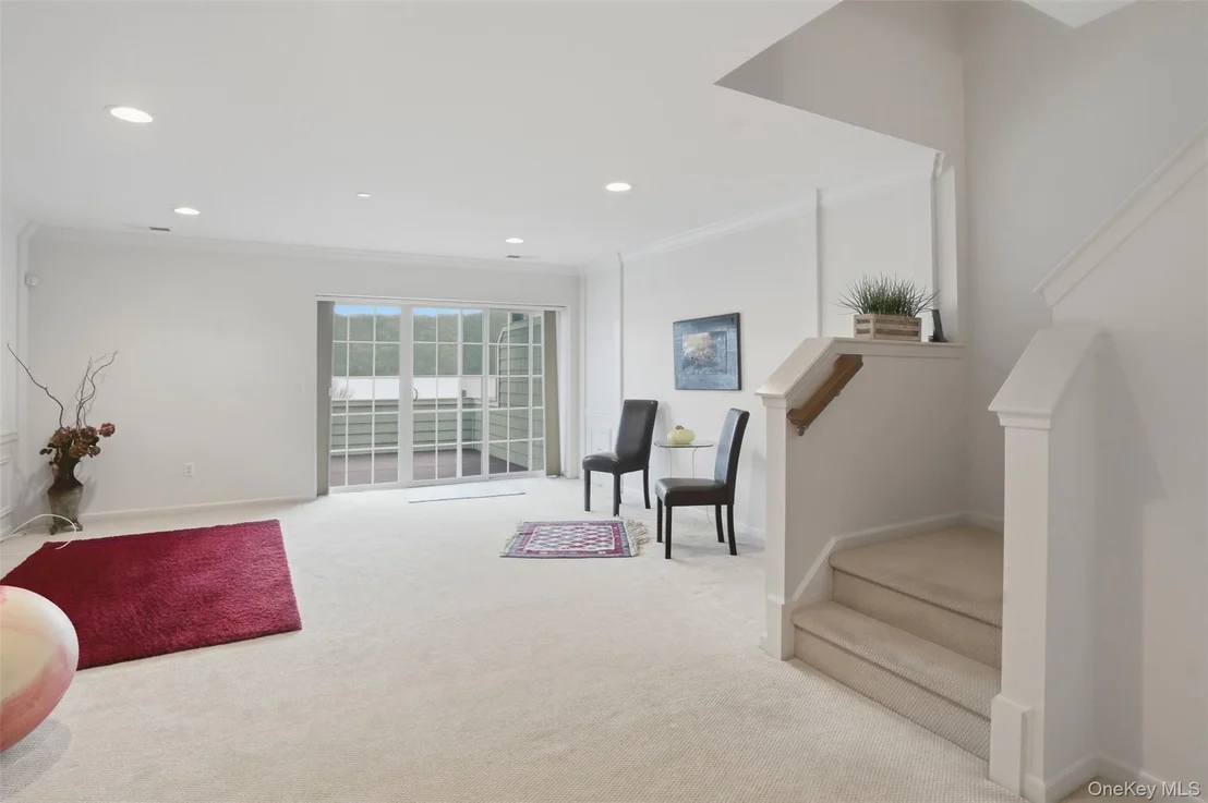 Photo of 136 Hudson Pointe Drive