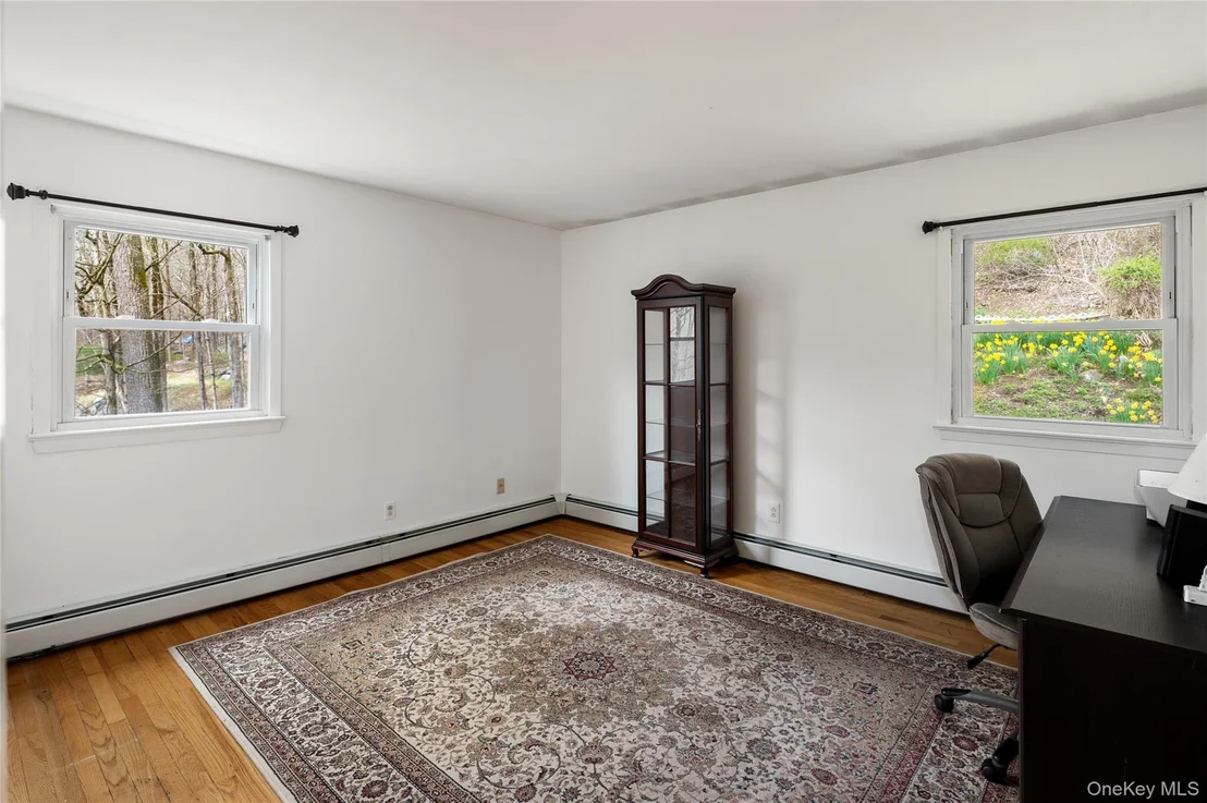 Photo of 479 Sprout Brook Road