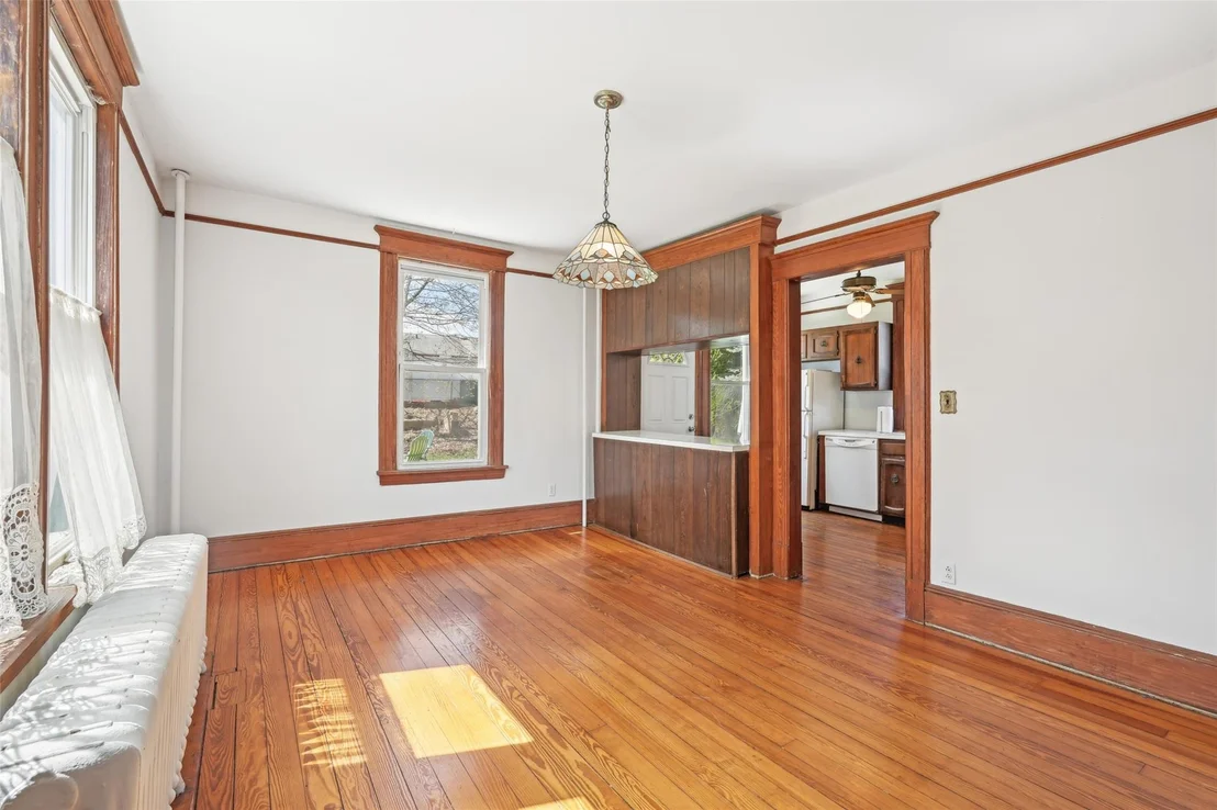 Photo of 18 Edward Street
