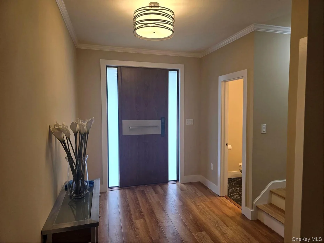 Photo of 105 Valley Road