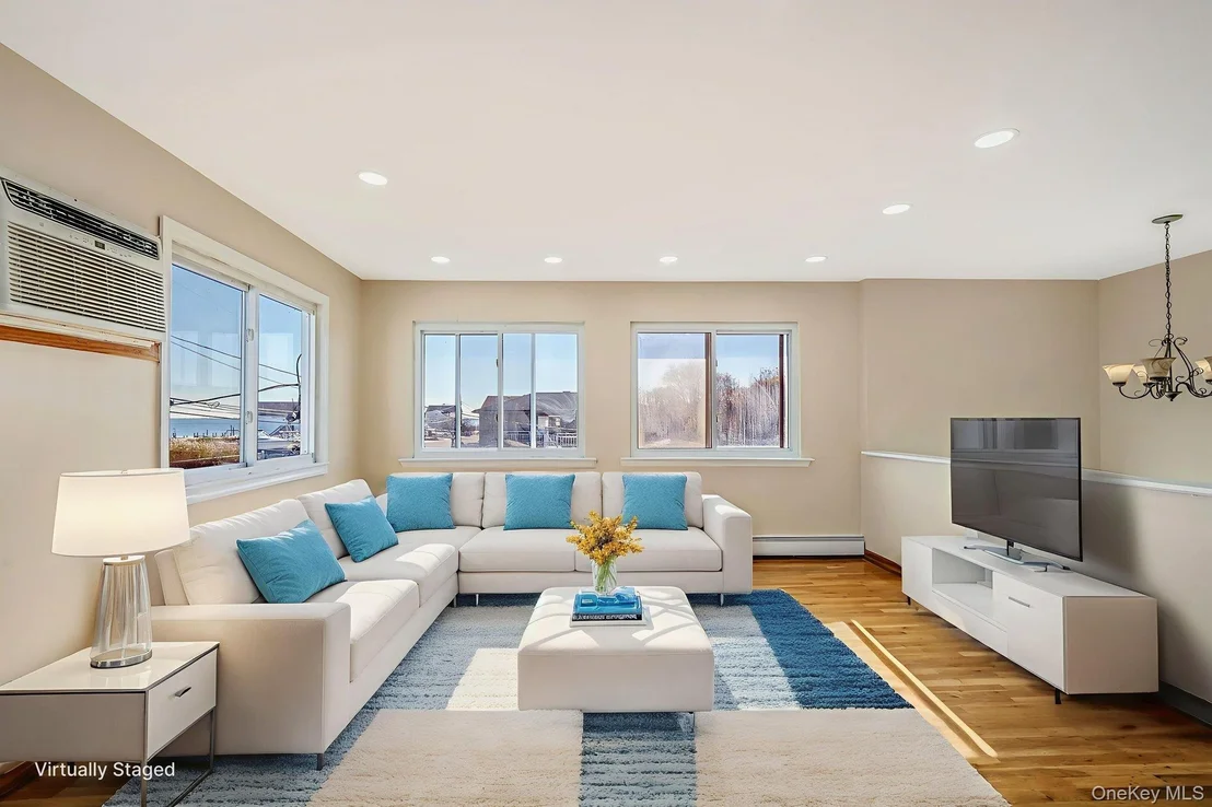 Photo of 4 Bay Place