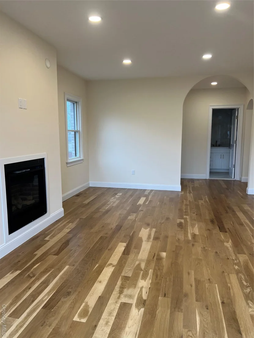 Photo of 19 Sunlight Hill