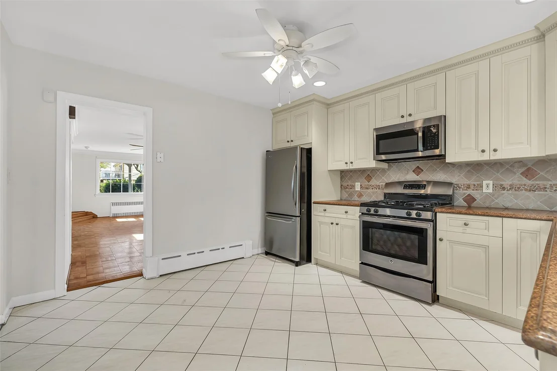 Photo of 62 Henry Avenue