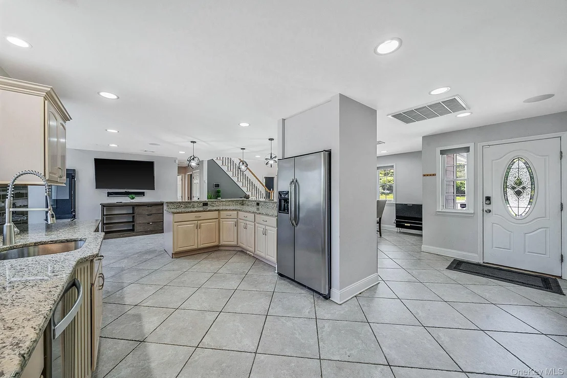 Photo of 299 Patchogue Yaphank Road