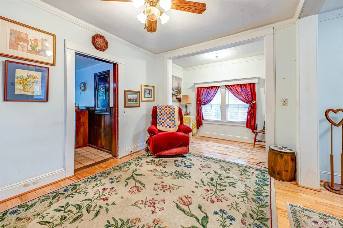 Photo of 34 Boulevard Avenue