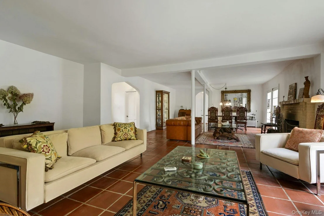 Photo of 32 Laveta Place