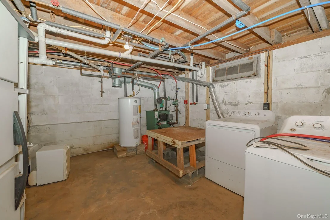 Photo of 7 Laurelton Avenue