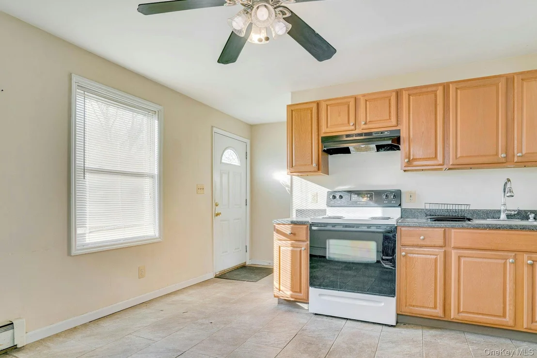 Photo of 669 East Drive