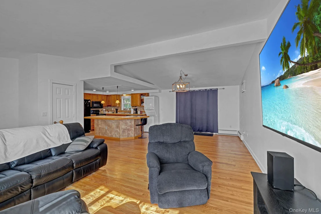 Photo of 128 Kentview Drive