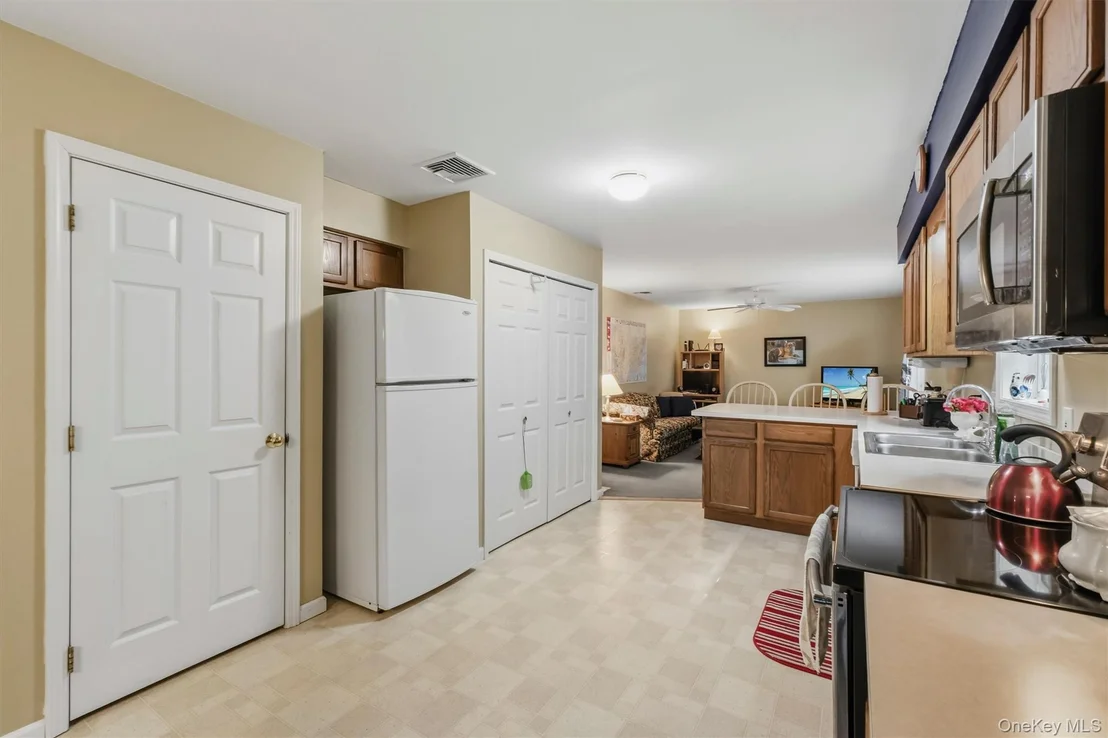 Photo of 45 Wiccopee Road