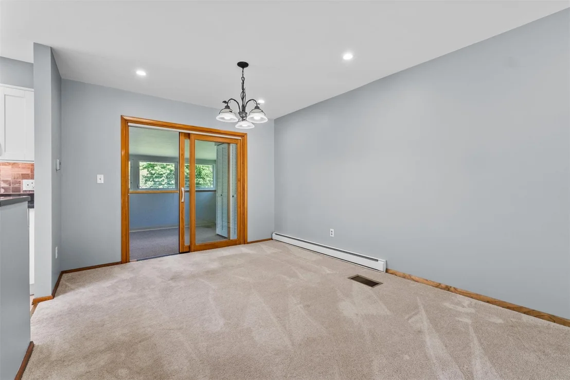 Photo of 8 Cameron Lane