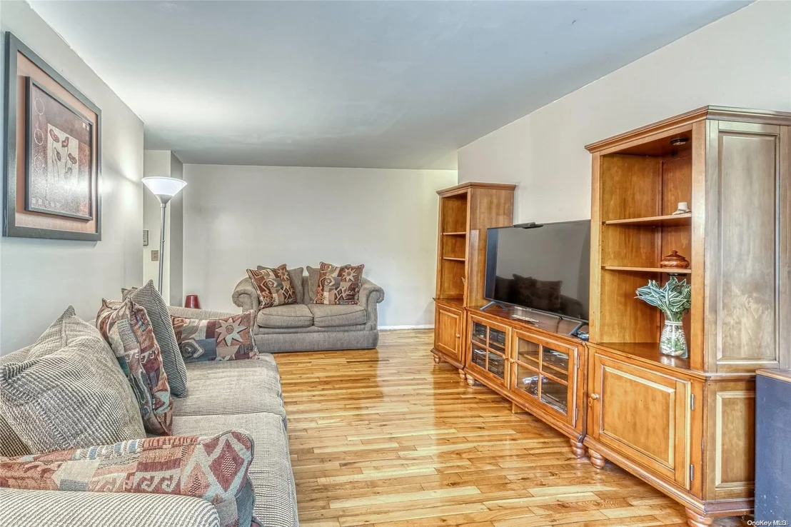 Photo of Unit 9A at 2449F Union Boulevard