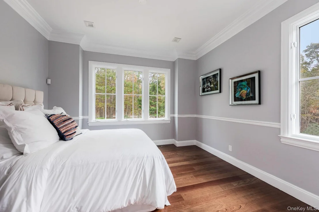 Photo of 2136 Deerfield Road