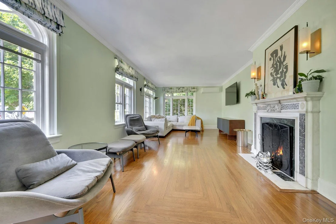 Photo of 514 Esplanade
