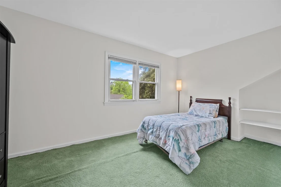 Photo of 16 Garretson Road