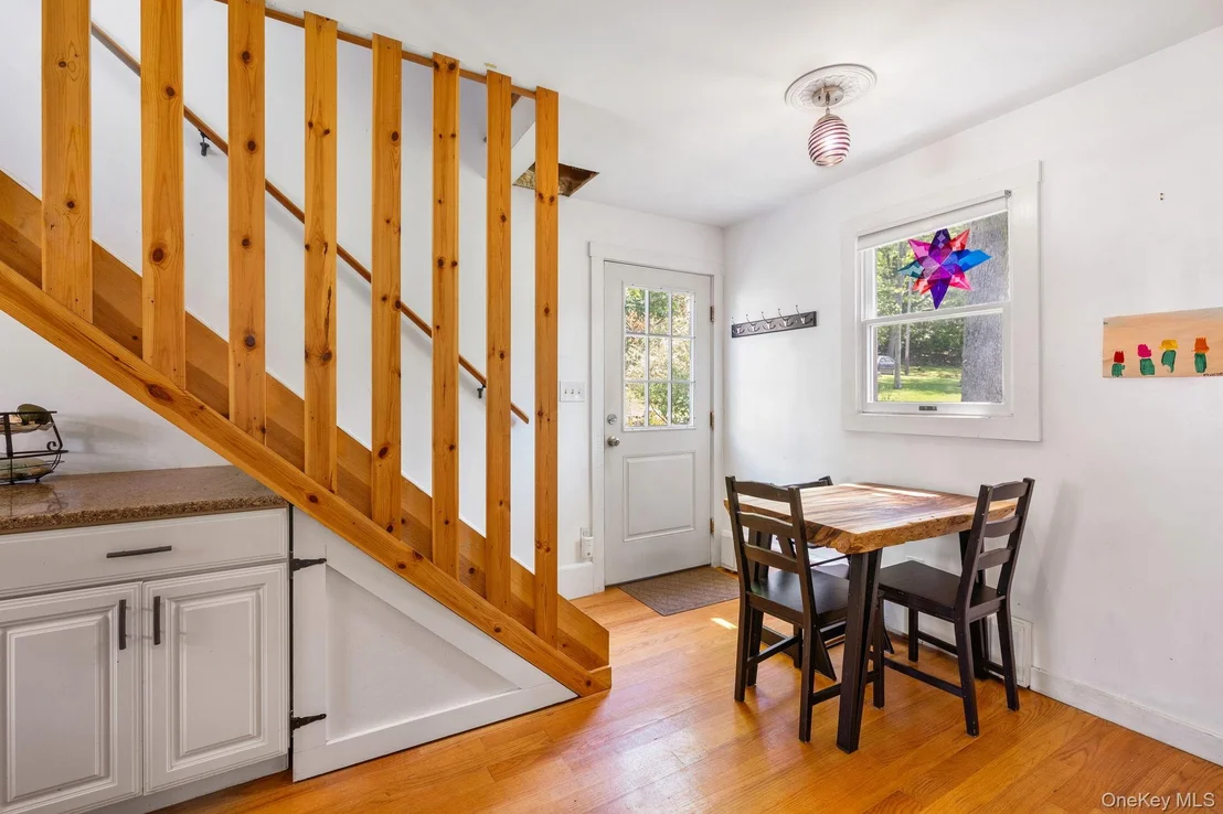 Photo of 9 Willow Avenue
